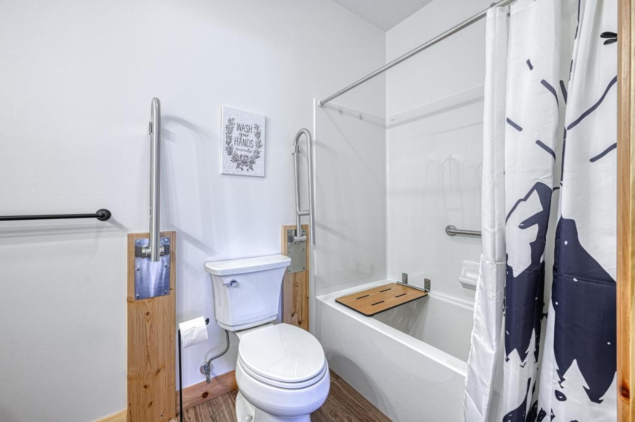 Curb-Free Chalet McHenry Εξωτερικό φωτογραφία