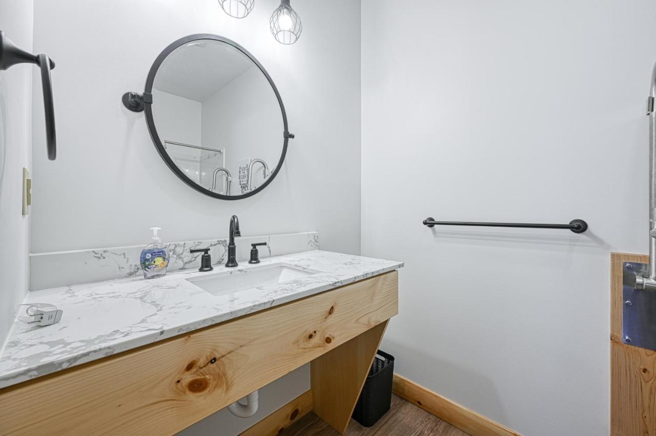 Curb-Free Chalet McHenry Εξωτερικό φωτογραφία